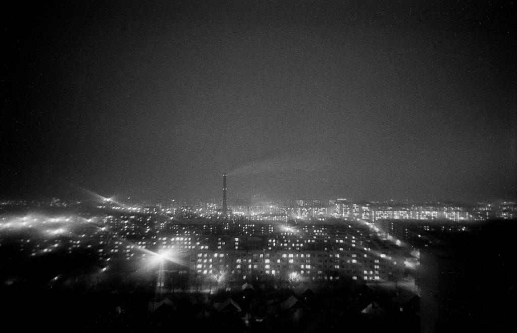 Ночной город, 17 февраля 1988, г. Саратов. Выставка «Россия целиком» с этой фотографией.&nbsp;