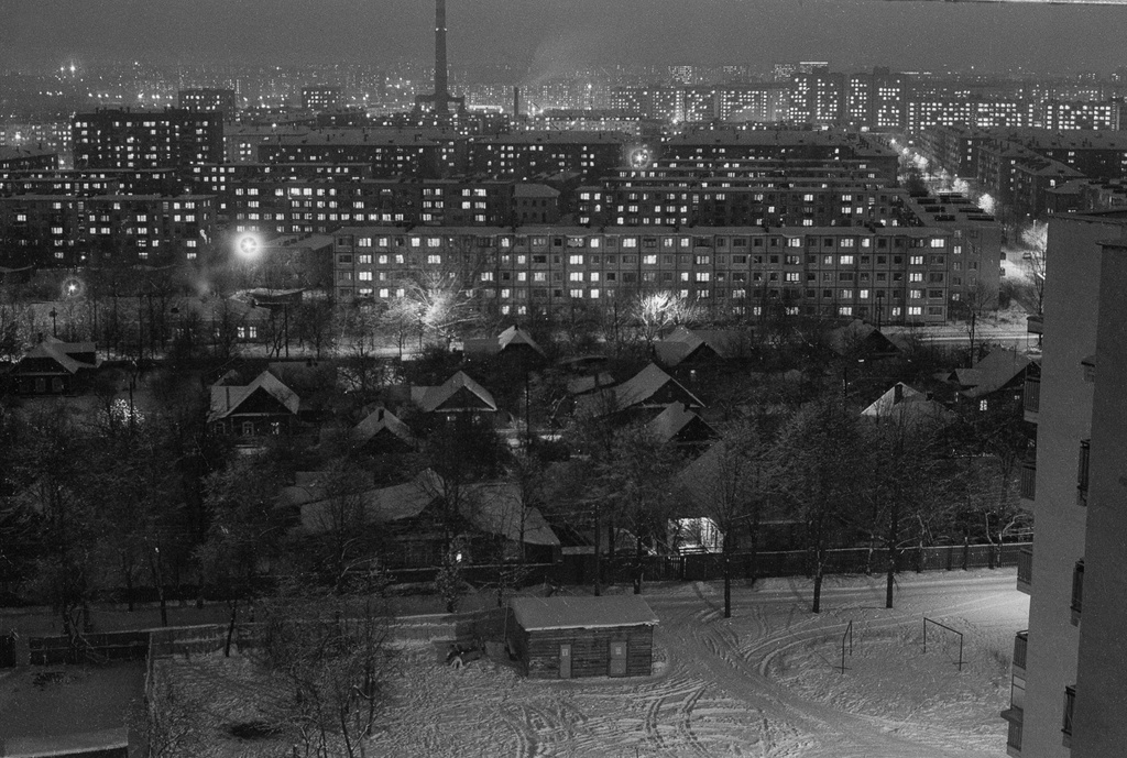 Ночной город, 17 февраля 1988, г. Саратов. Выставка «Путешествие в Саратов» с этой фотографией.