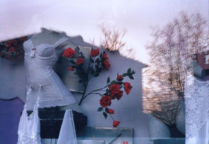 Витрина магазина нижнего белья, 1996 - 1997, г. Москва
