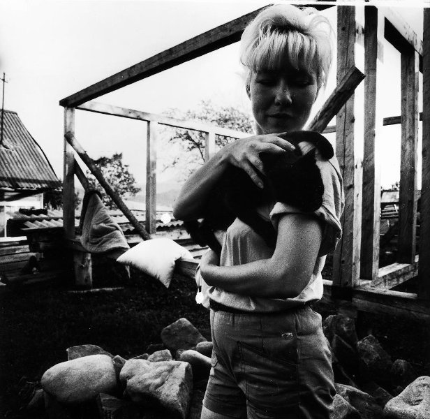 Есеня, 1994 год. Из серии «Российские регионы».