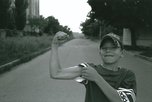 Краснодар, 1998, 1998 год, Краснодарский край, г. Краснодар. Фото № 14.Выставки «Трудные. Веселые. Свободные. 90-е!»&nbsp;и "Игорь Мухин. «Москва – Анапа – Краснодар»" с этой фотографией.