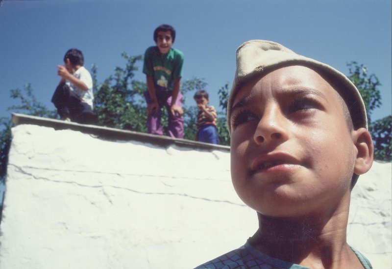 Из серии «Наследники Святого Георгия», июнь 1996, Республика Дагестан, Дербентский р-н, с. Джалган. Фото № 4.