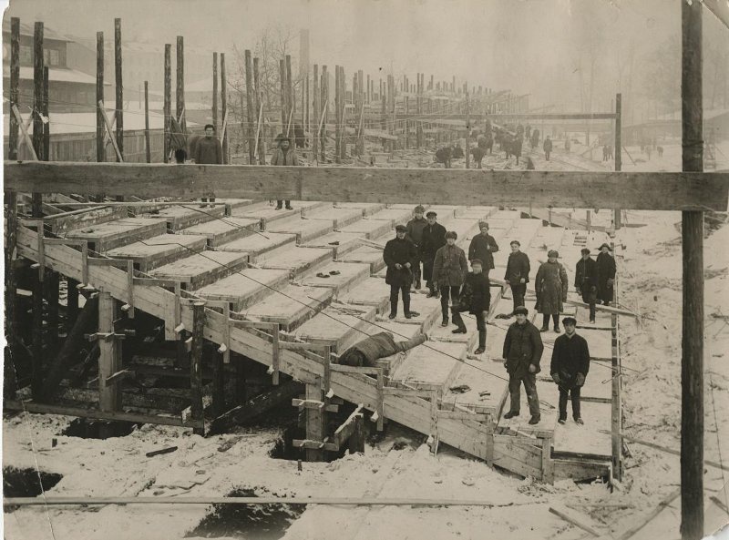 Строительство трибун, 1910-е