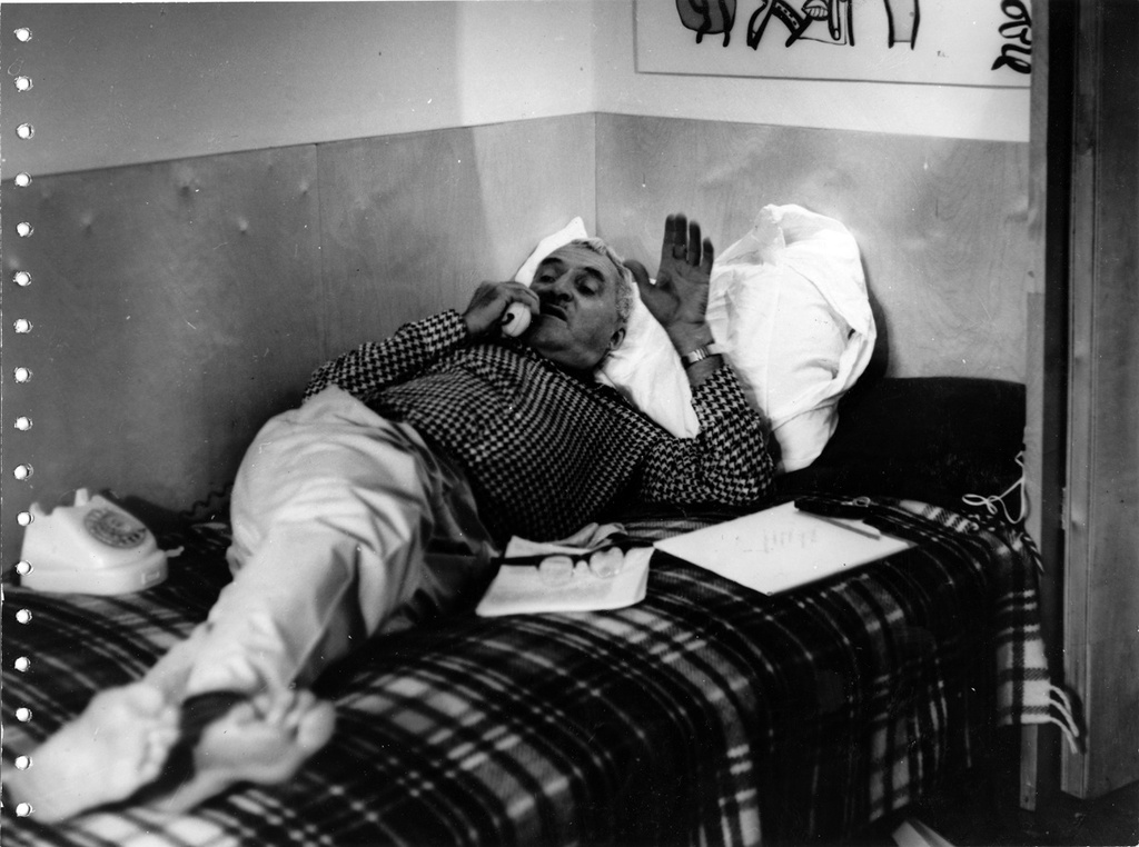 Константин Симонов, 1970 - 1978. Выставка «У меня зазвонил телефон...» с этой фотографией.