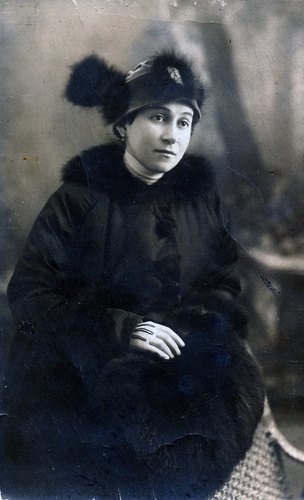 Мать Константина Симонова Александра Леонидовна Симонова, в девичестве княжна Оболенская, 6 ноября 1915