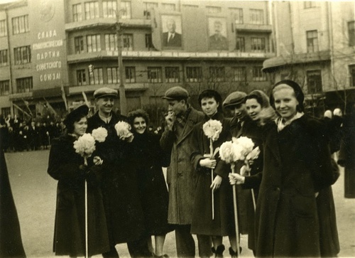 На первомайской демонстрации, 1953 - 1955, г. Москва
