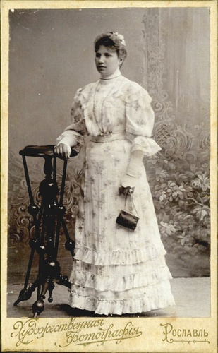 Женский портрет, 1900-е, Смоленская губ., г. Рославль