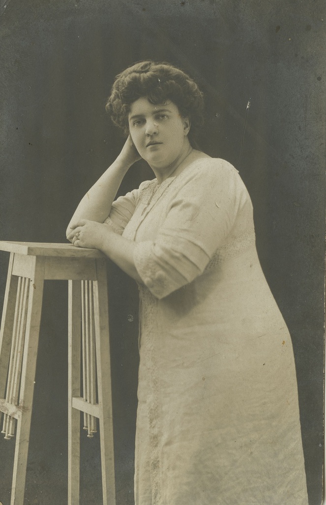 Мария Жук, 1910-е. 