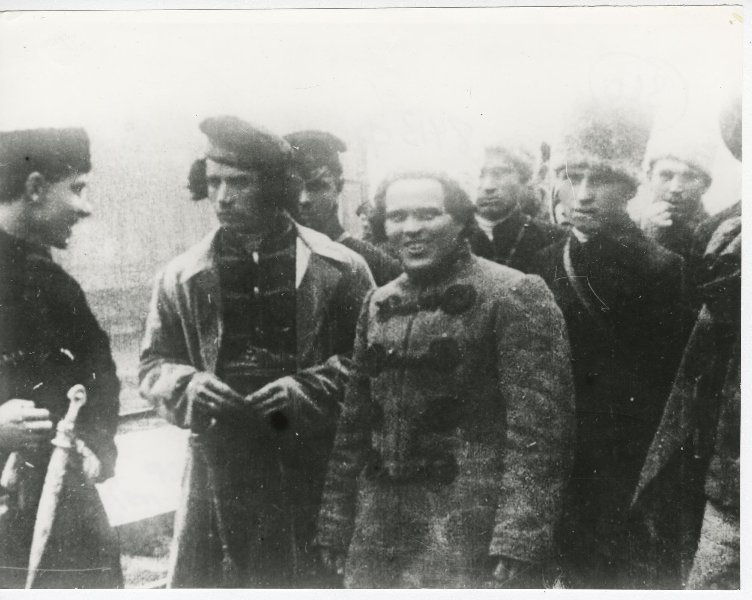 Нестор Махно среди своего штаба, 1920 год
