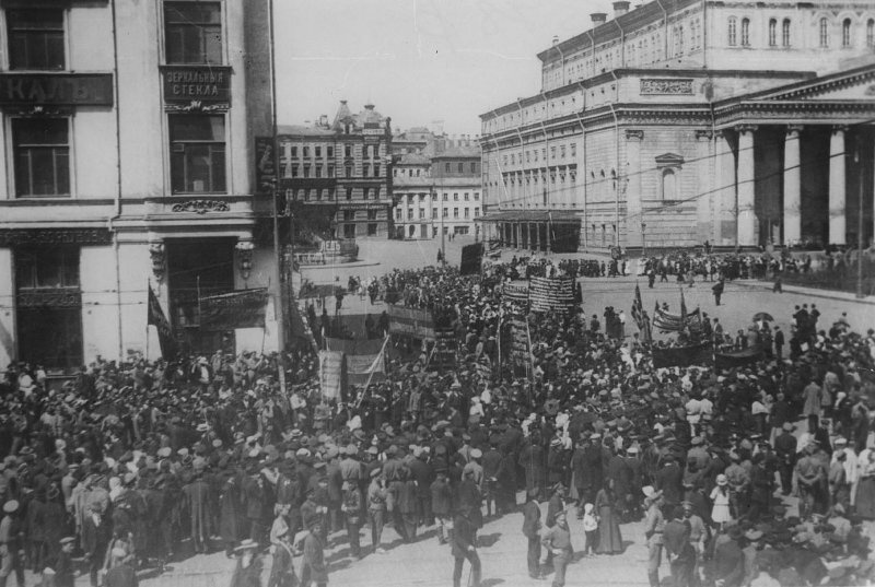 6 апреля 1917 г. Демонстрация 18 июня 1917. Демонстрация в петрограде 1917. 6 апреля 1917 г. Санкт-петербург 1917 год.