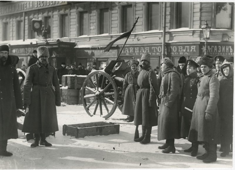 Баррикады на Литейном проспекте, февраль 1917, г. Петроград. Февральская революция.