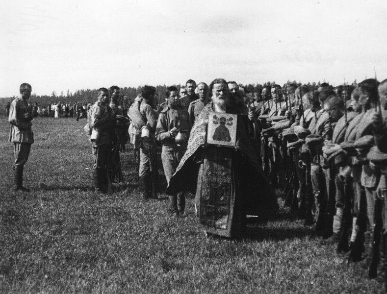 Благословение солдат перед наступлением, июнь 1917