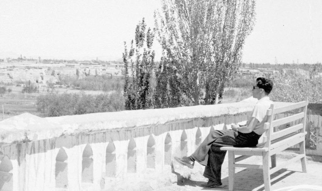 Советские геологи в Китае. Владимир Фараджев, апрель 1956, Китай, г. Кашгар (Каши). 
