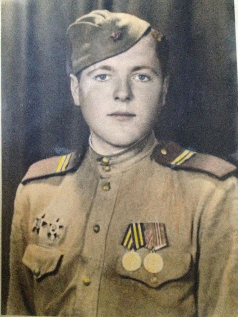 Без названия, 1943 - 1945, Украинская ССР, Житомирская обл., г. Радомышль. Фотография из архива пользователя Владимира.