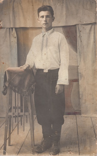 Мой дедушка – Петр Михайлович Кулаксызов, 1941 - 1950, Кабардино-Балкарская АССР,  станица Екатериноградская