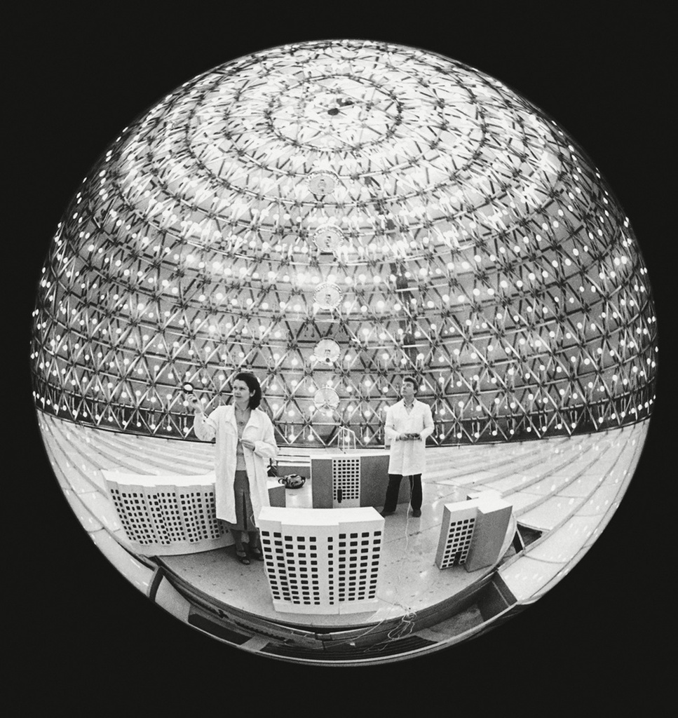 Проверка проектов на сейсмичность, 1970 год. Выставка «СССР в 1970 году» с этой фотографией.