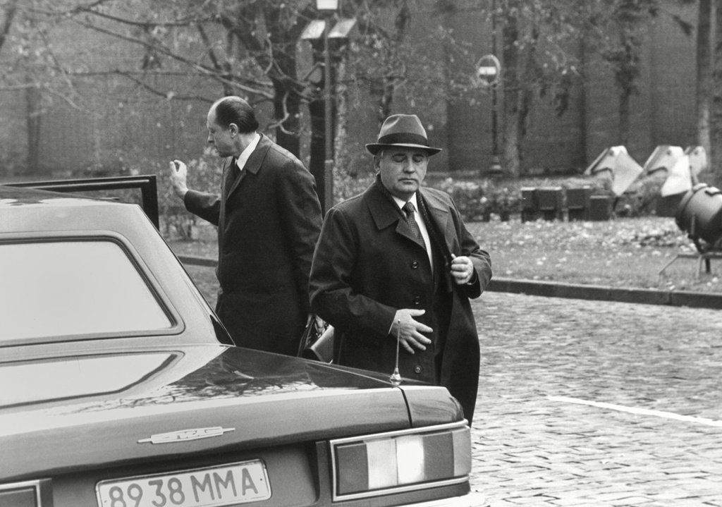 Президент СССР Михаил Горбачев, 1991 год, г. Москва. Выставка «Конфронтация сменилась переговорами», видео «Горбачев. Взгляд с той стороны» с этой фотографией.