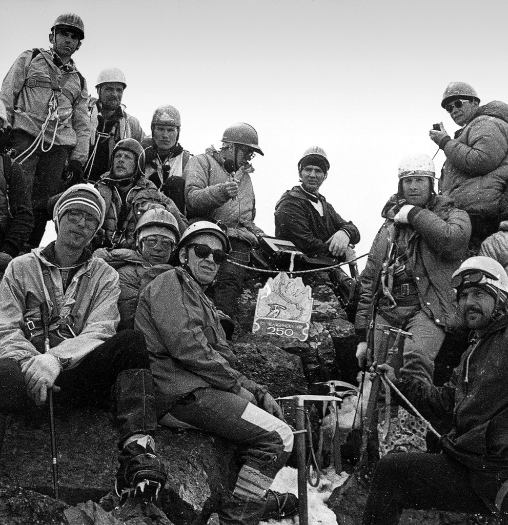 Фото "Заалайский хребет. Пик Челябинск (5 285 метров). Челябинские ...