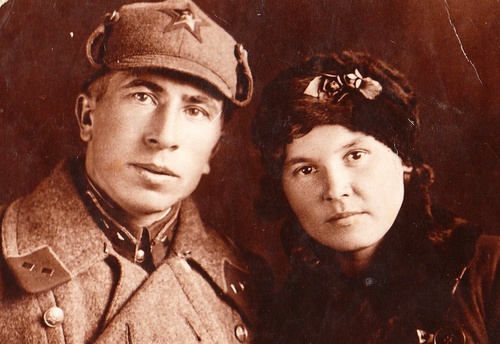 Семья Курушиных. Виктор Сергеевич Курушин и Нина Степановна Курушина, 10 сентября 1928 - 1 мая 1941