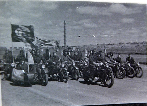 Мотоциклисты конца сороковых, 1949 год