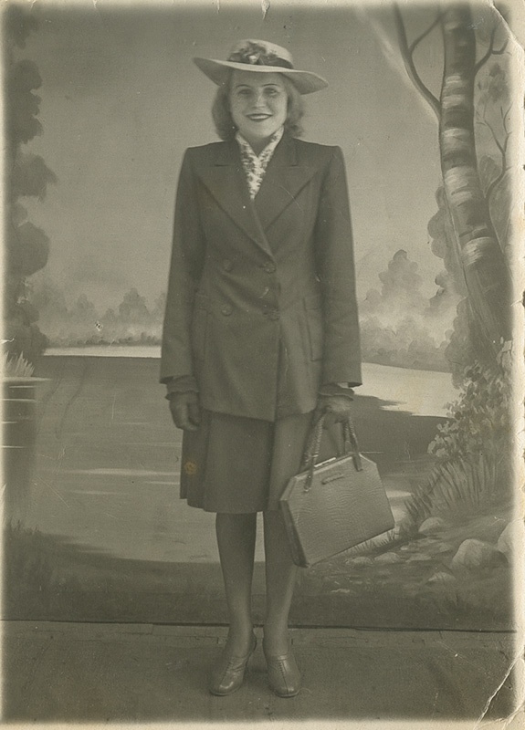Тамара Ивановна Королева, 1950 год, г. Зарайск. Моя мама.Выставка «Женская сумка и женский характер» с этой фотографией.&nbsp;