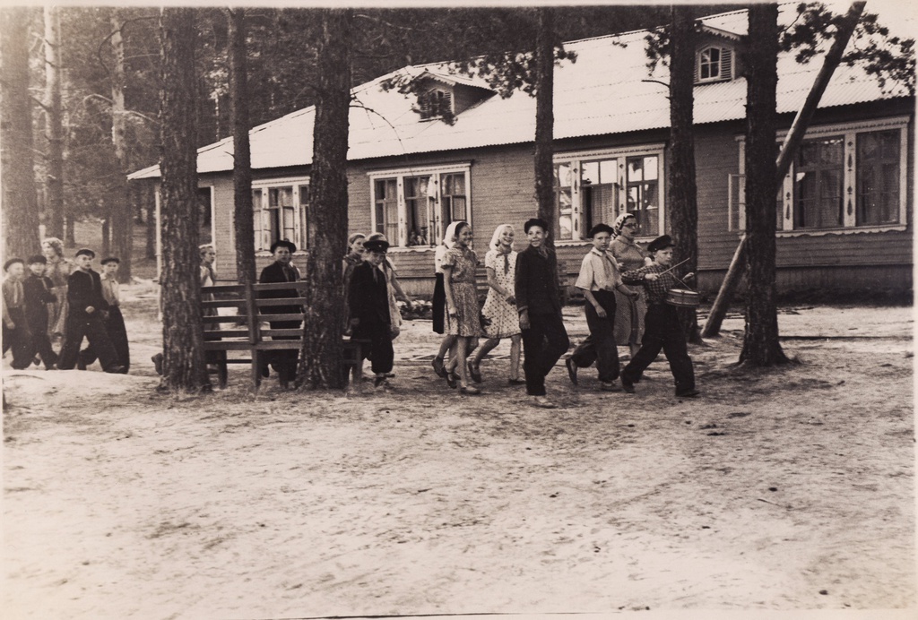 Фото "Пионерский лагерь отдыха", 1 июня 1950 - 31 августа 1960 ...