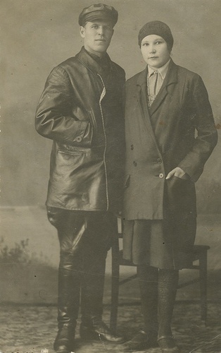 Михаил Иванович Королев с женой Надеждой, 1936 год, г. Зарайск