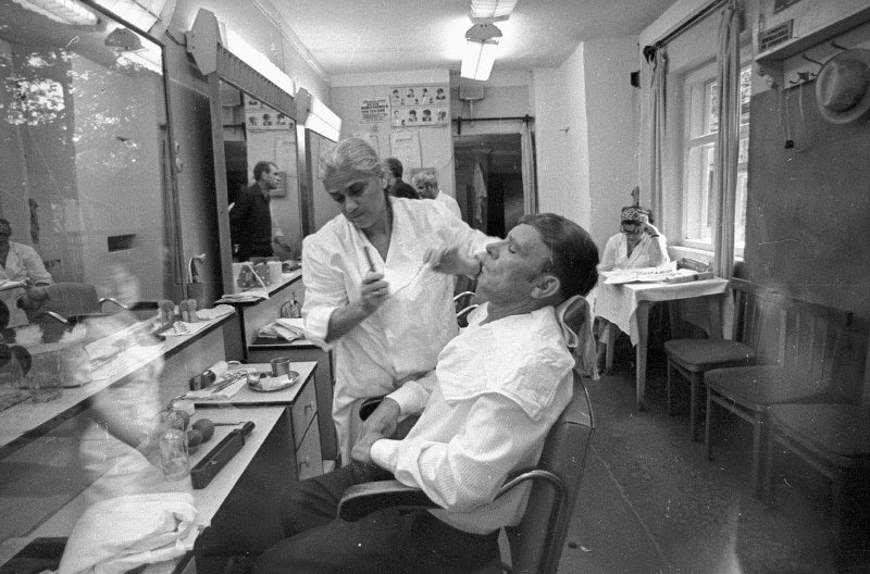 В парикмахерской, 1971 год, Грузинская ССР, г. Тбилиси