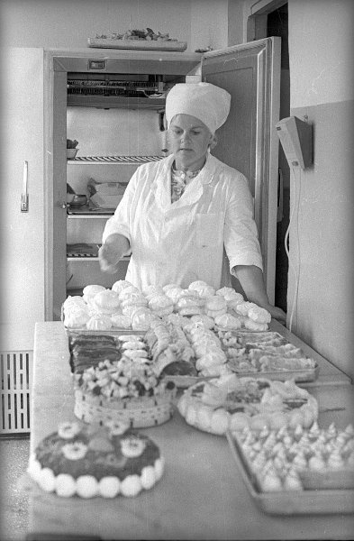 Кондитер, 1973 год, Чувашская АССР, г. Чебоксары