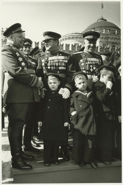 Фото парада 1945 года на красной площади в москве