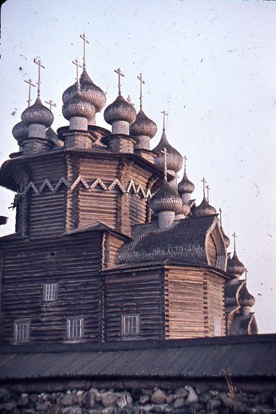 Кижский погост. Церковь Покрова Пресвятой Богородицы, 1967 год, Карельская АССР, о. Кижи. Построена в 1694 году (перестроена после пожара в 1764 году).