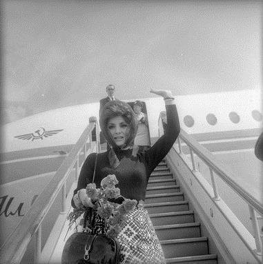 Встреча в аэропорту итальянской актрисы Джины Лоллобриджиды, 1973 год, г. Москва