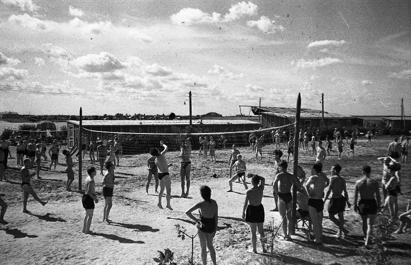 Пляж на берегу Химкинского водохранилища, 1955 - 1959, г. Москва