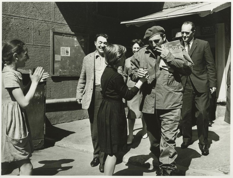 Кубинский лидер Фидель Кастро и писатель Борис Полевой, 1963 год, г. Москва. Выставка «Фидель Кастро. "Так друзей не принимают"» с этой фотографией.