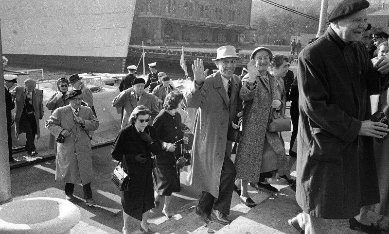 Американские туристы в Одессе, 1960-е, Украинская ССР, г. Одесса. Выставка «Янки в СССР» с этой фотографией.