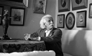 Секретарь Льва Толстого Виктор Лебрен, 1968 год, Тульская обл., Щекинский р-н, Ясная Поляна. Выставка «Письмо, определившее жизнь. Француз Виктор Лебрен и его Мастер» с этой фотографией.