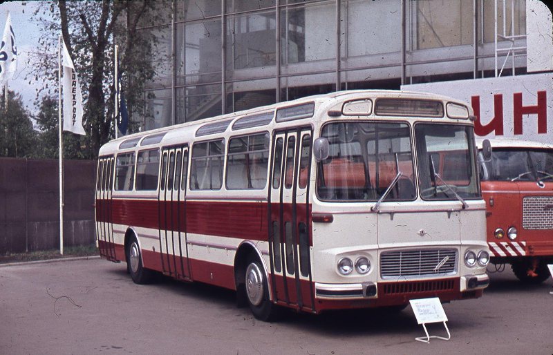 Автобус, август 1968, г. Москва. Предположительно, выставка&nbsp;«Интербытмаш-68» в Сокольниках.Выставка «Московский автобус» с этой фотографией.