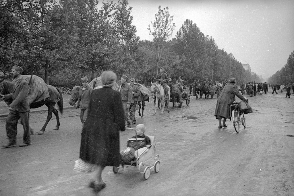 Возвращение мирного населения, октябрь 1944, г. Белград