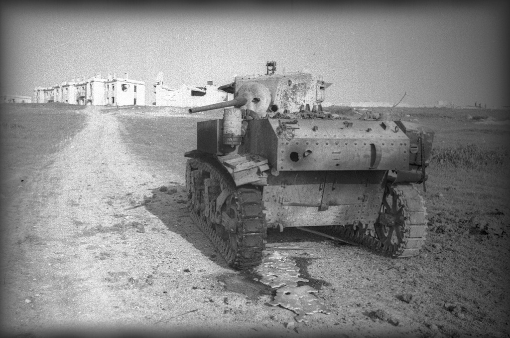 Подбитый танк, 1944 год, Крымская АССР, г. Севастополь