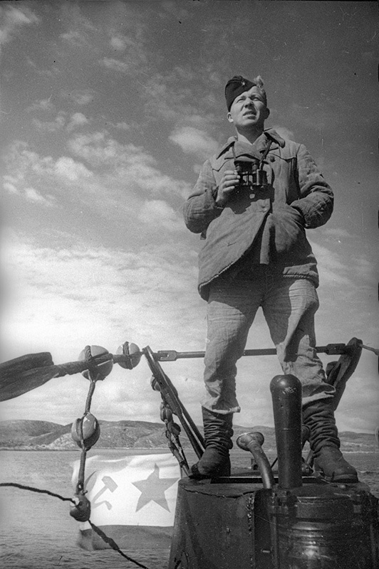 Командир отделения рулевых К-21 старшина 2-й статьи И. А. Фокеев, июнь - август 1942. Выставка «Лучшие фотографии подводников» с этой фотографией.