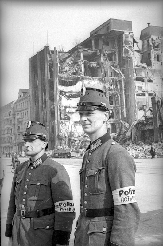Новые немецкие полицейские, июль 1945, Германия, г. Берлин