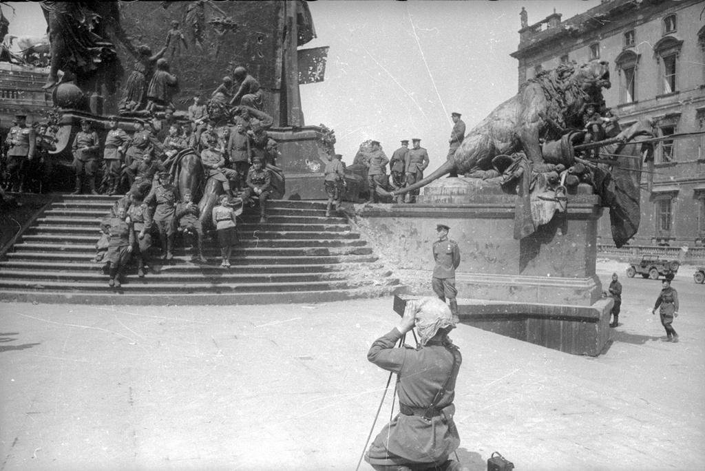 Берлин май 1945 фото