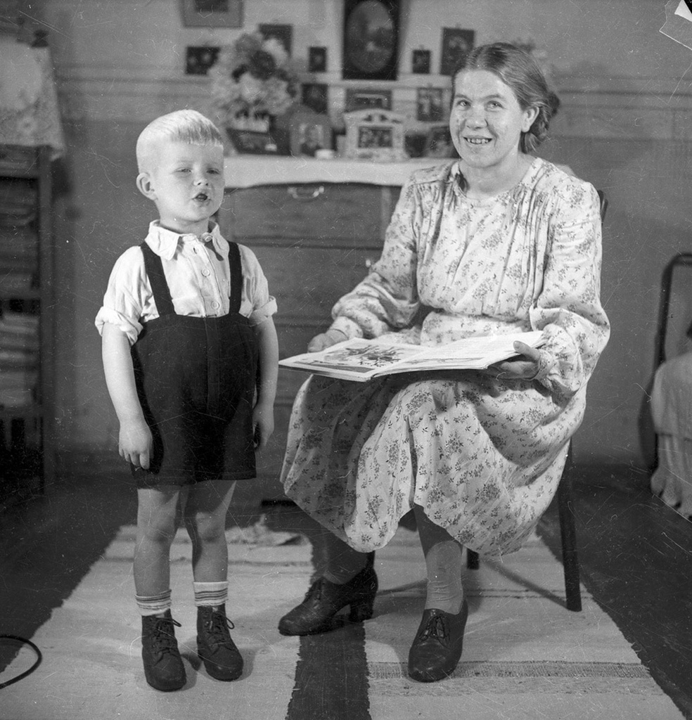 В детском саду совхоза «Гигант», 1950 год, совхоз «Гигант». Выставка «Лица 1950-го» с этой фотографией.