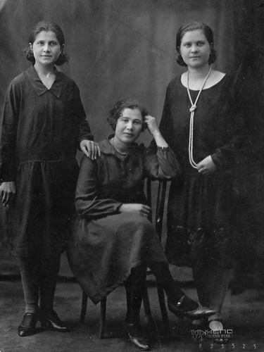 Семейное фото в интерьере, 1939 год, г. Москва
