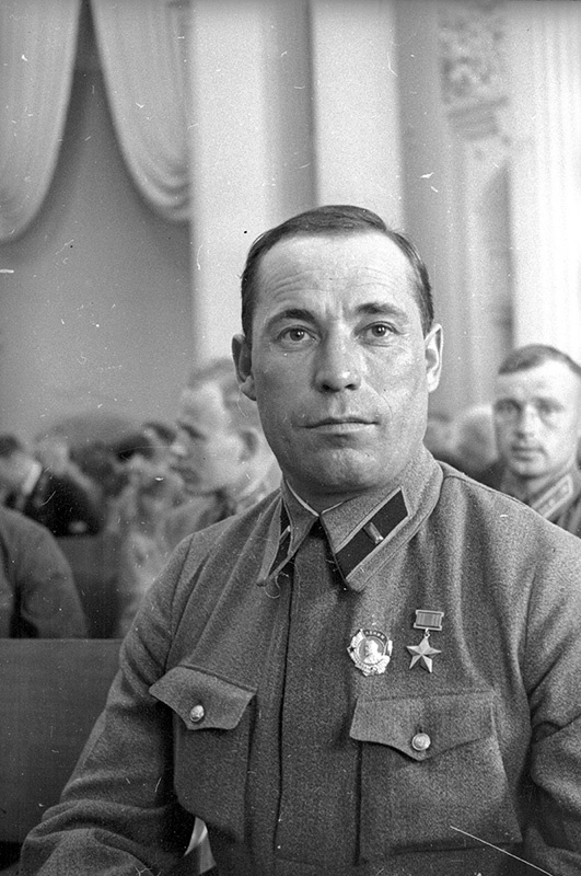 Герой Советского Союза Иван Коровин, 1940 год, г. Москва. Лишен звания в 1949 году.