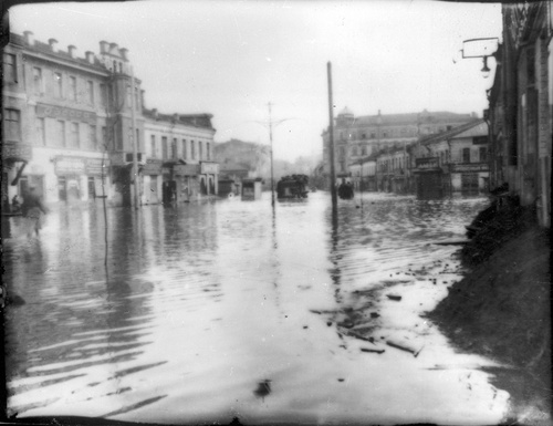 Наводнение в Москве. Площадь у Киевского вокзала, 1926 год, г. Москва