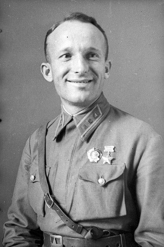 Герой Советского Союза Василий Михайлович Мешков, 1940 год, г. Москва