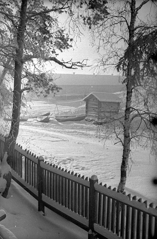 Рыбацкая избушка. Фотоэтюд. Советско-финская война, 1 декабря 1939 - 29 февраля 1940