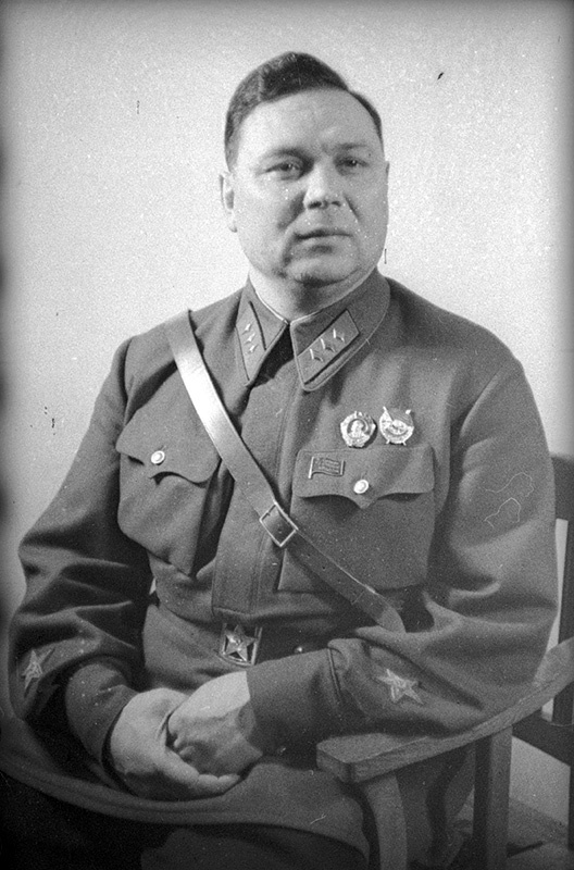 Корпусной комиссар Алексей Мельников, 1939 - 1940