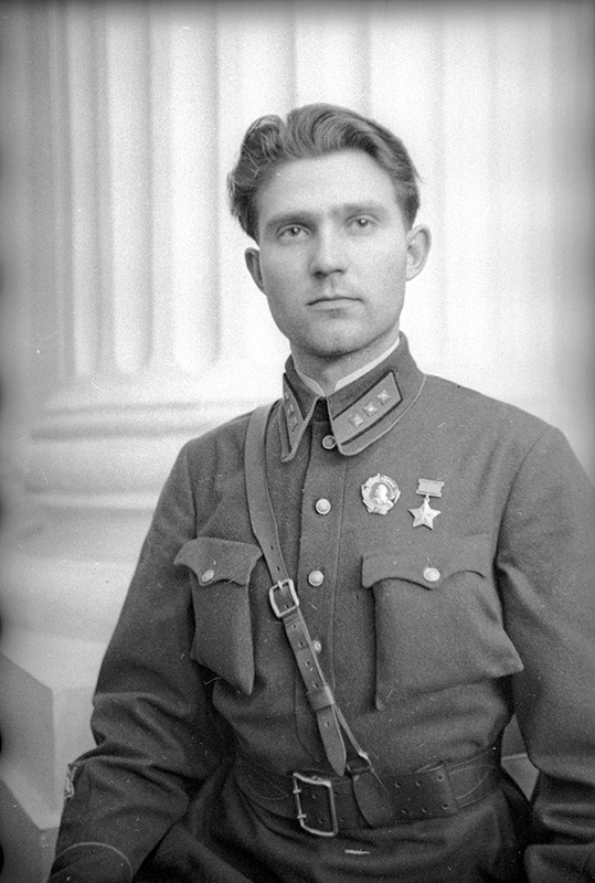 Герой Советского Союза Николай Поликарпович Власенко, 1940 год, г. Москва
